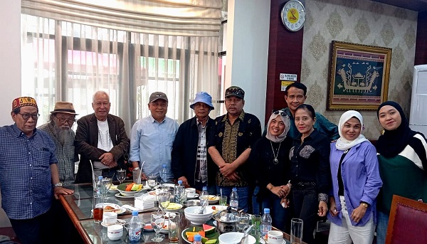 Pengurus Baru YHPI Siap Perjuangkan Hari Puisi Indonesia sebagai Agenda Resmi Pemerintah ypi.jpg