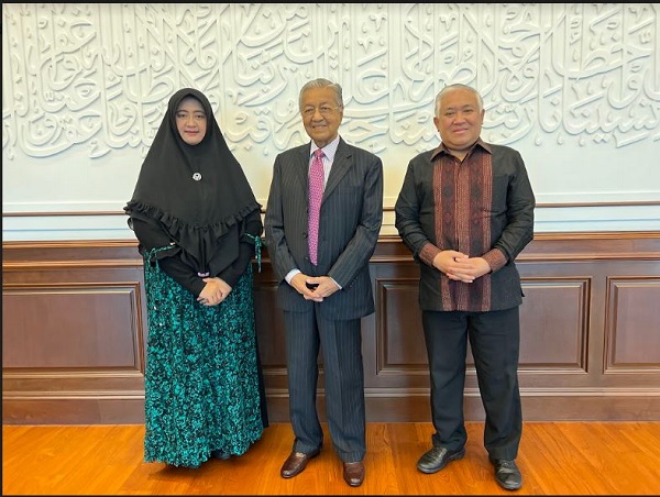 Tun DR. Mahathir Muhammad: Kelemahan Umat Islam karena meninggalkan Islam