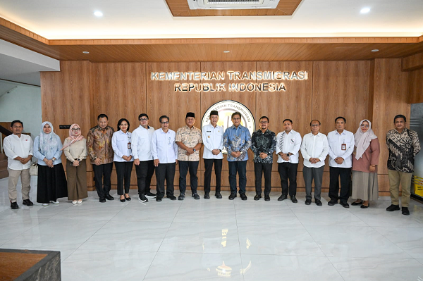 Kembangkan Potensi Ekonomi Bolsel, Wamen Viva Yoga Dorong Timur Tengah Ideal Jadi Kawasan Transmigra