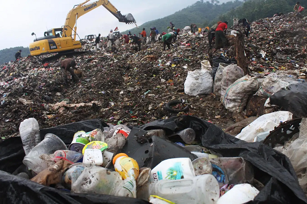 Pada Ramadhan dan Idulfitri Volume Sampah di Bandung Raya Meningkat Mencapai 40% sampah_tumpukan.png