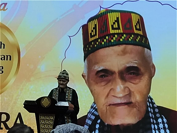 LK Ara: Kepenyairan Adalah Perjalanan Seumur Hidup untuk Merawat Nilai-Nilai Kemanusiaan