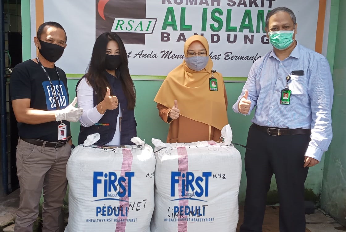 Donasi 4500 Alat Pelindung Diri ke Duabelas RS Rujukan COVID-19 di Sepuluh Kota di Indonesia