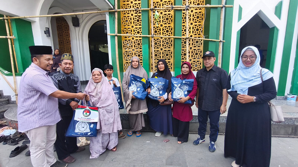 LAZISKU KB PII Kalbar Tebar Kebaikan Ramadan 1447 H di Singkawang dan Pontianak