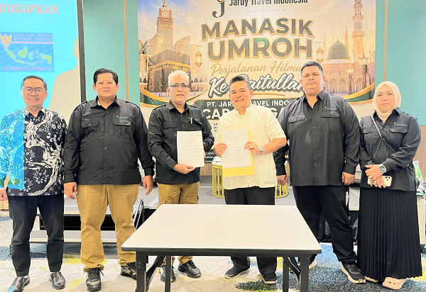 Bidik Ekosistem Umrah Terintegrasi, JARDY Travel Gandeng BPRS Harum Hikmahnugraha
