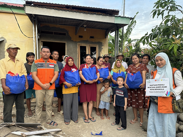 PLN IP UBP Kamojanag Salurkan Bantuan Sembako untuk Korban Gempa Bengkulu melalui Rumah Zakat