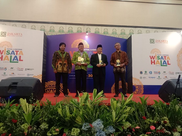 Sandiaga Uno : Indonesia Peringkat Kedua Wisata Halal Dunia 2022